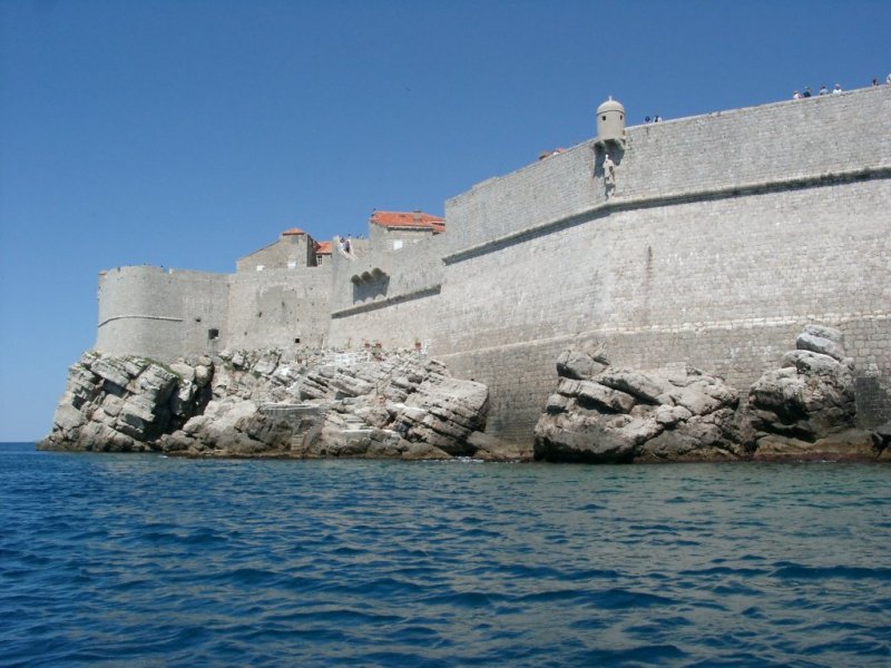 Dubrovnik: Stadtmauer, Blick vom Meer (2005)