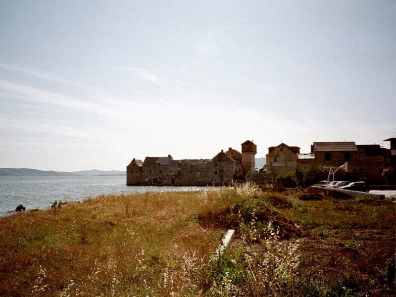 Kaštela: Kaštel Gomilica (2001)