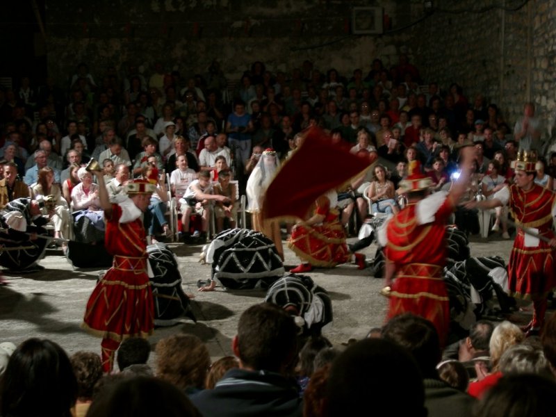 Korčula: Moreška (2004)