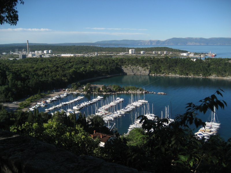 Krk: Omišalj, Strand und Hafen (2010)