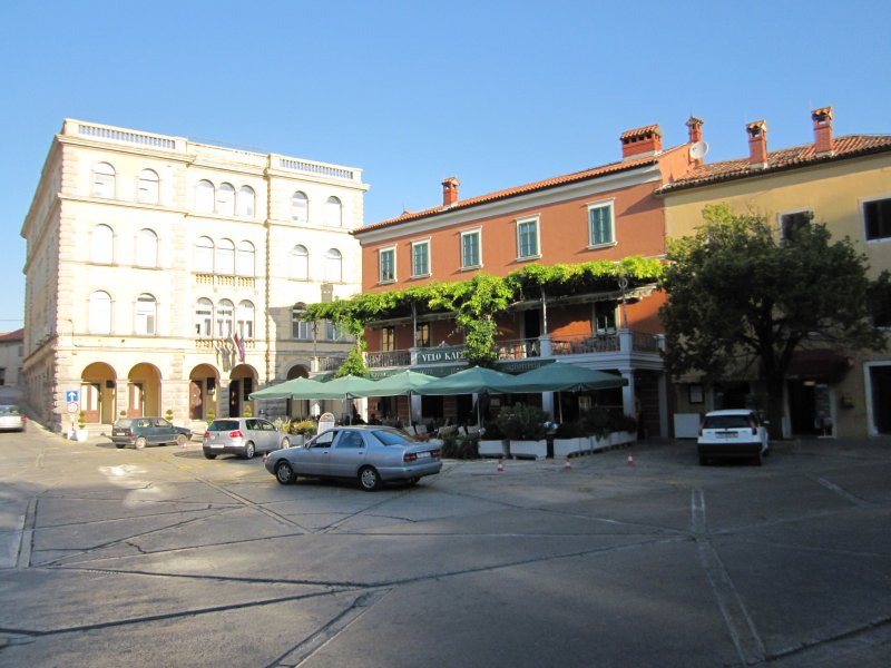 Labin: Hauptplatz mit Stadtpalast (2011)