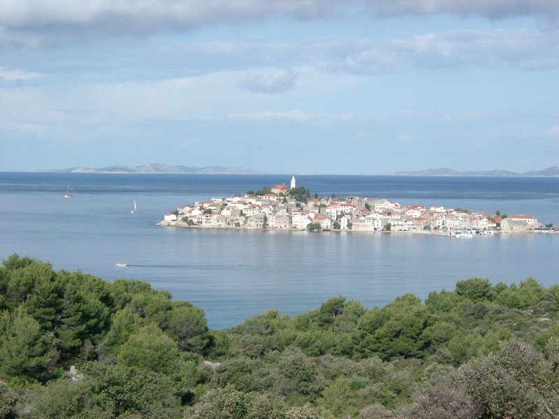 Primošten: Blick von der Küstenstraße (2002)