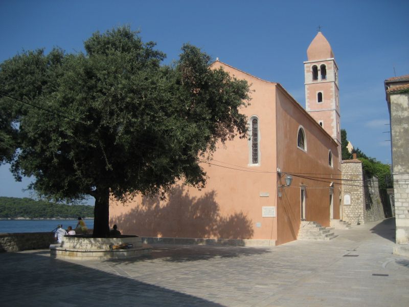 Rab: Trg Slobode mit Kirche Sv. Andrija (2009)